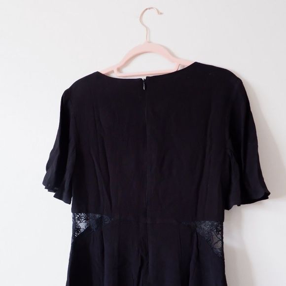 THIRD FORM LOOK IN LACE T DRESS - Picture 6 of 6